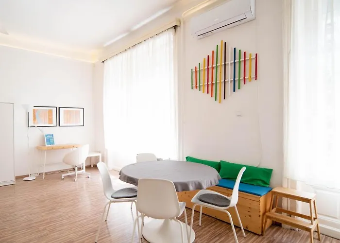 Brigi For 6 Ppl, Ac, Fast Wifi