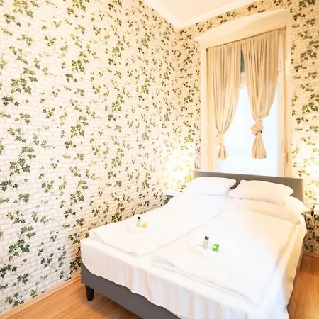 Brigi For 6 Ppl, Ac, Fast Wifi * Будапешт